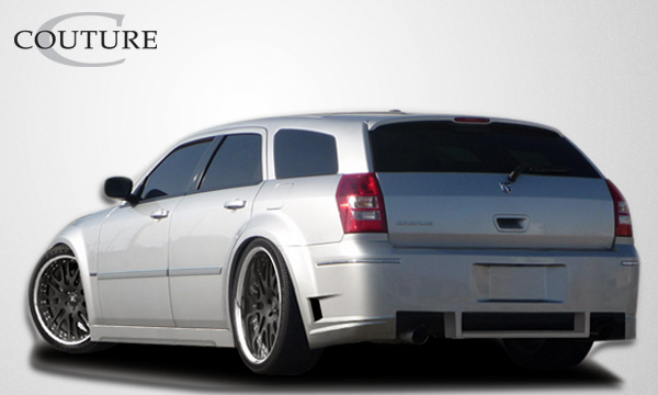 Transform Your 2005 - 2007 Dodge Magnum with Couture Luxe 4 - Piece Body Kit!