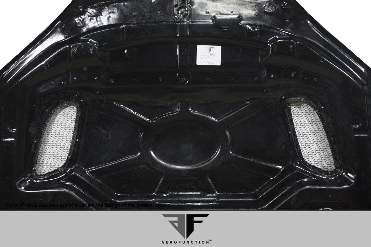 Unleash Style: 2015 - 2019 BMW X6 F16 / X6M F86 Carbon AF - 1 One - Piece Hood (CFP)